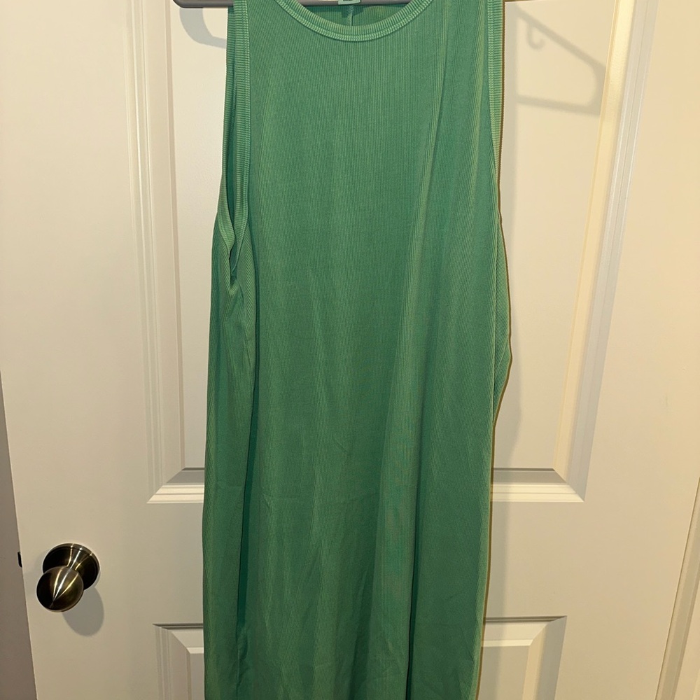 Green Sleeveless Dress